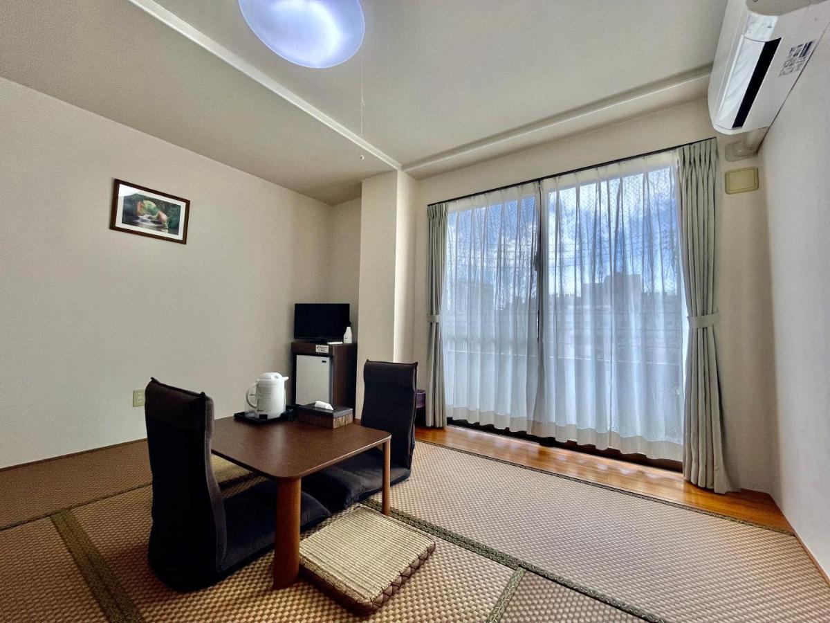 Hotel Umizola Наха Екстер'єр фото