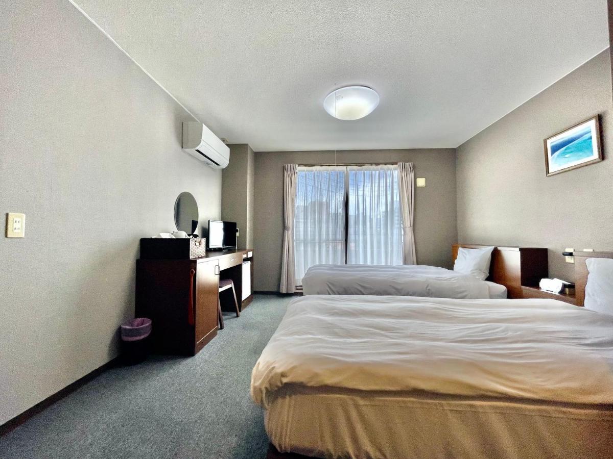 Hotel Umizola Наха Екстер'єр фото